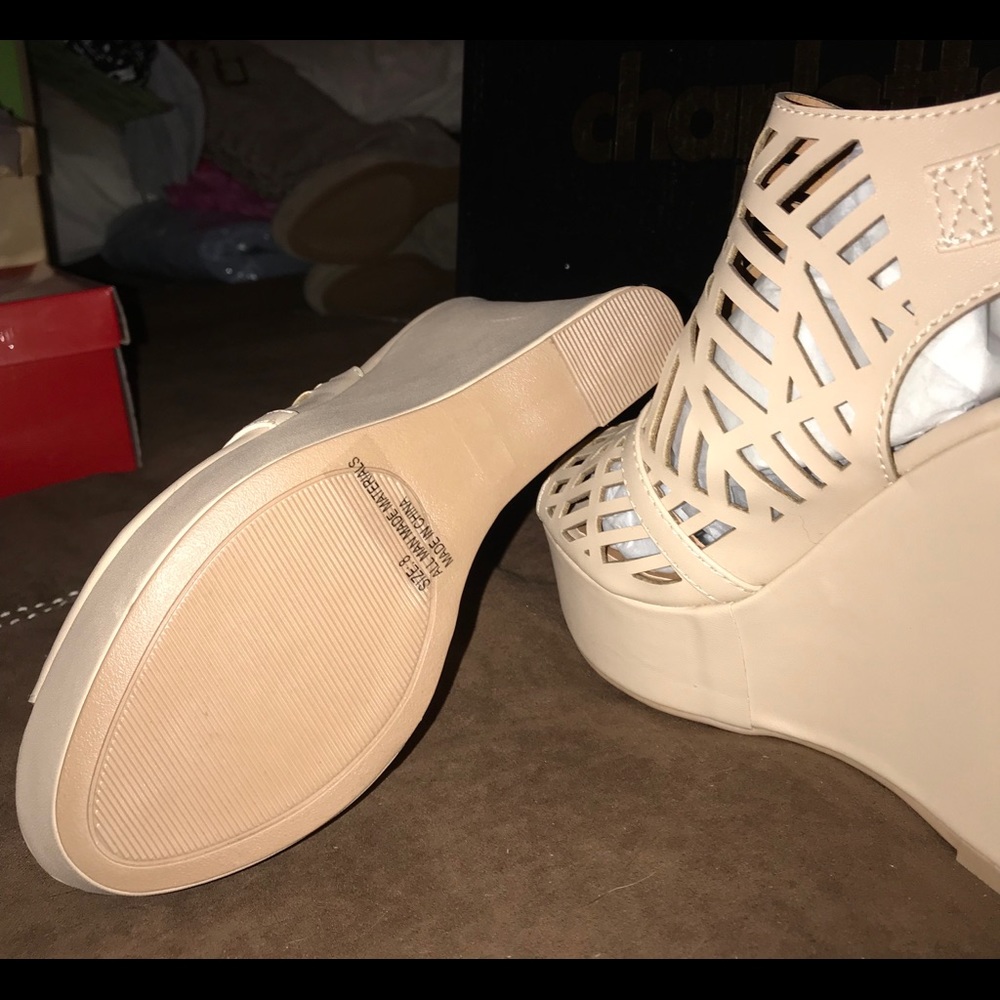 Charlotte Russe, cutout, wedge sandal - Picture 4 of 5